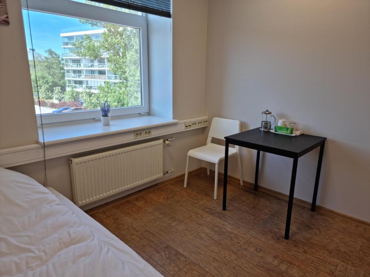 Room Near City Center Harbour Talin Exterior foto