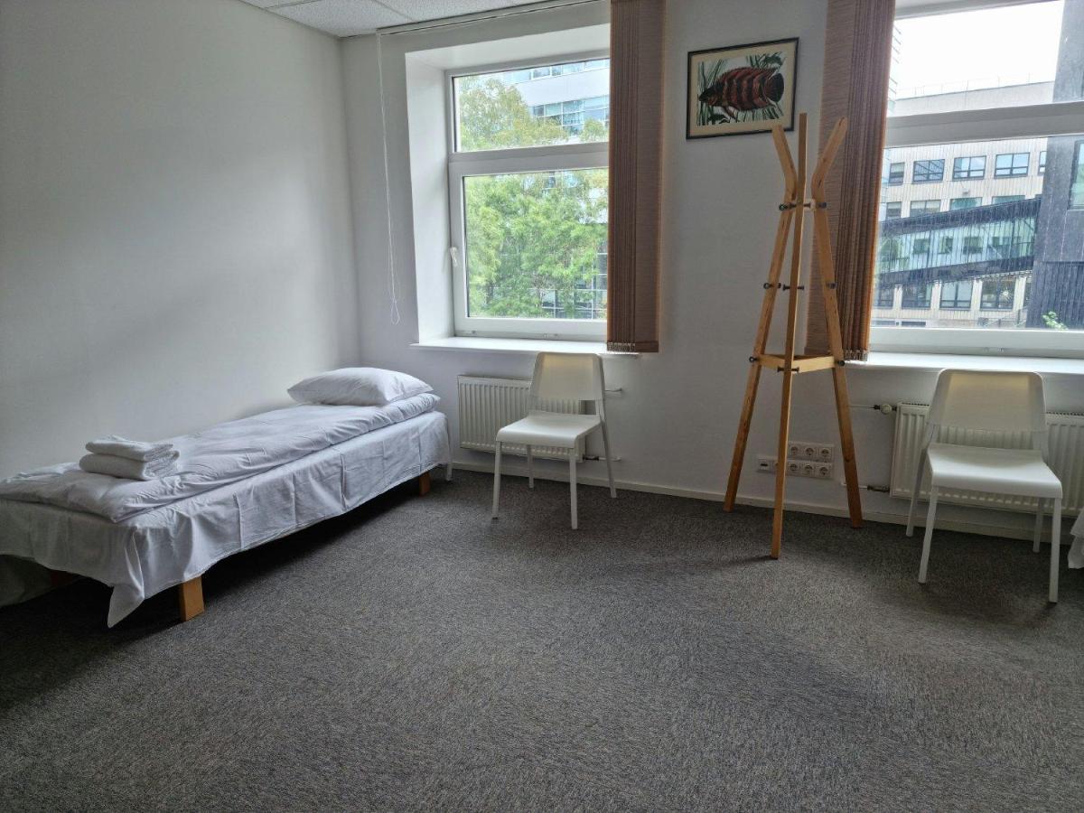 Room Near City Center Harbour Talin Exterior foto