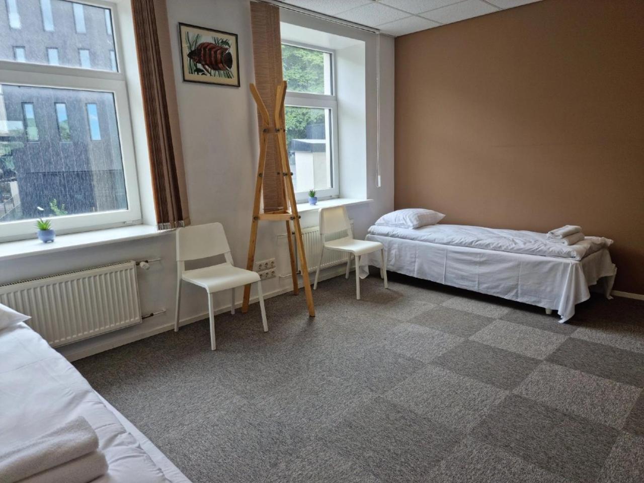 Room Near City Center Harbour Talin Exterior foto